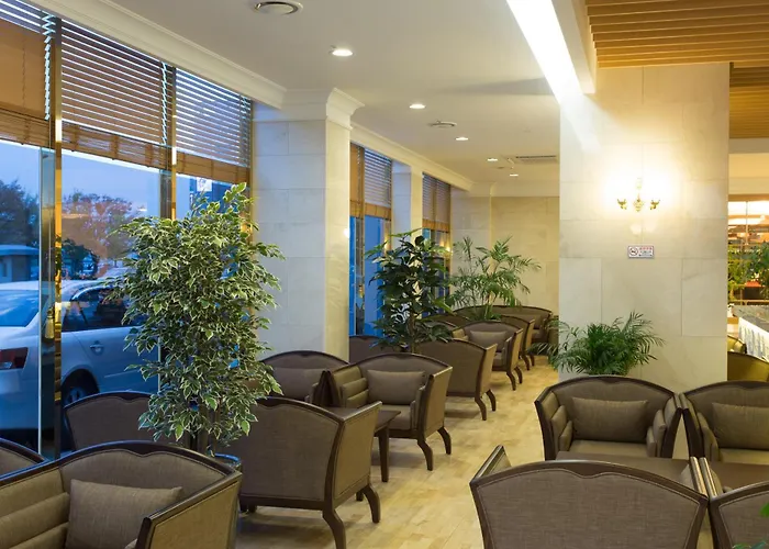Fontana Beach Hotel